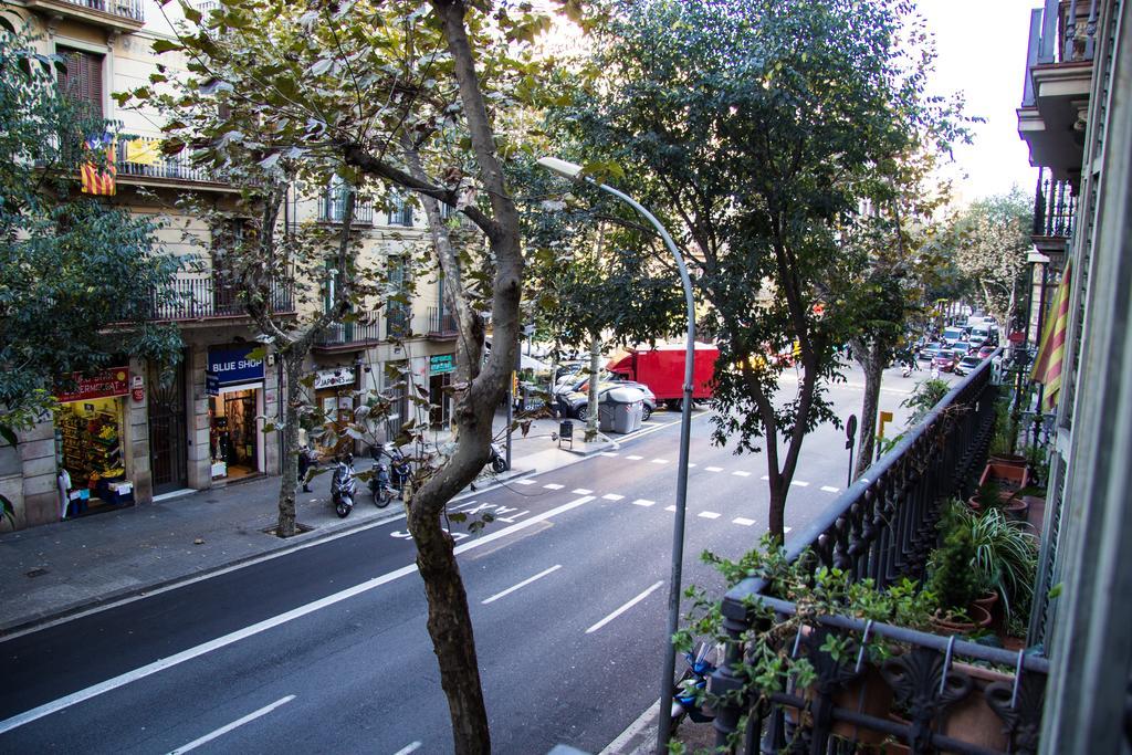 Hostal Aribau - Barcelona — Photos 1